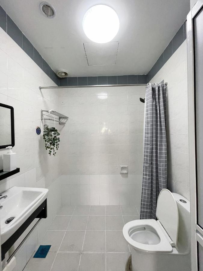 1 Bedroom Apartment, Melaka Cbd Town Center- Hosted By Private Locals Resident, Balcony With City Skyline View Or Seaview, Opposite Malls, Tv Box, 5 Minutes To Jonker Street, Malacca Екстериор снимка