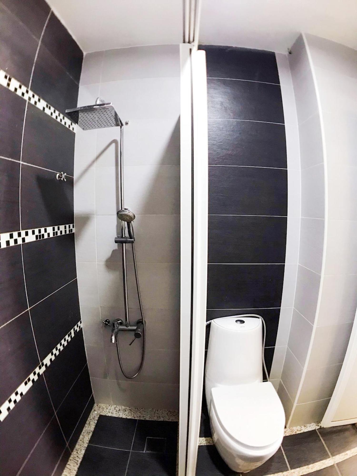 1 Bedroom Apartment, Melaka Cbd Town Center- Hosted By Private Locals Resident, Balcony With City Skyline View Or Seaview, Opposite Malls, Tv Box, 5 Minutes To Jonker Street, Malacca Екстериор снимка