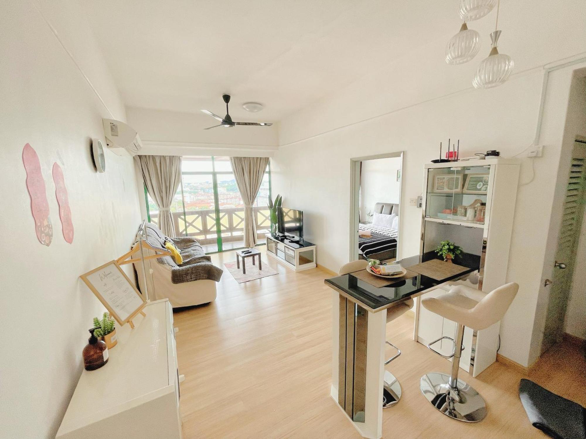 1 Bedroom Apartment, Melaka Cbd Town Center- Hosted By Private Locals Resident, Balcony With City Skyline View Or Seaview, Opposite Malls, Tv Box, 5 Minutes To Jonker Street, Malacca Екстериор снимка
