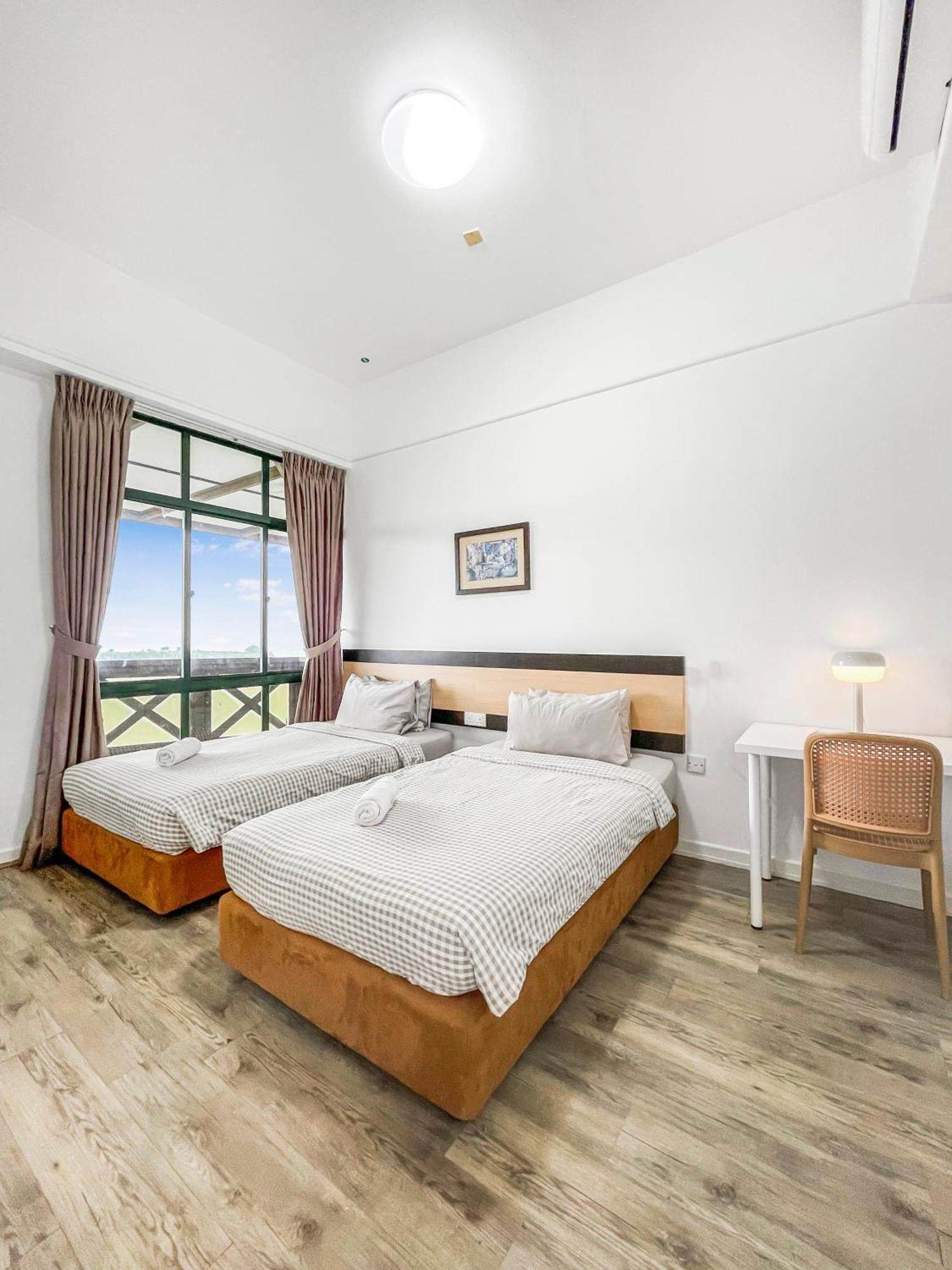 1 Bedroom Apartment, Melaka Cbd Town Center- Hosted By Private Locals Resident, Balcony With City Skyline View Or Seaview, Opposite Malls, Tv Box, 5 Minutes To Jonker Street, Екстериор снимка